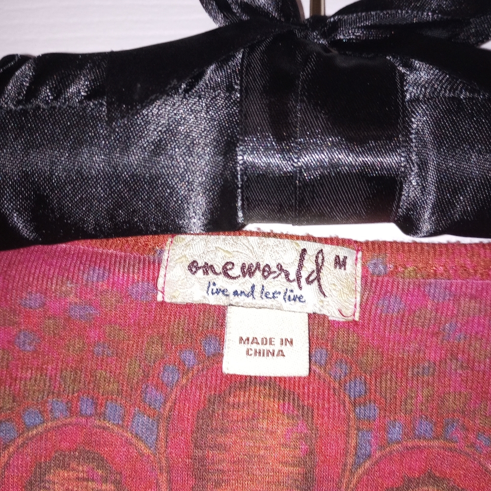 Women's billowy blouse